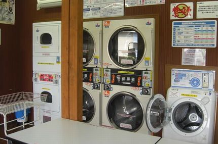 京都コインランドリー「洗たく館　園部店」洗濯機